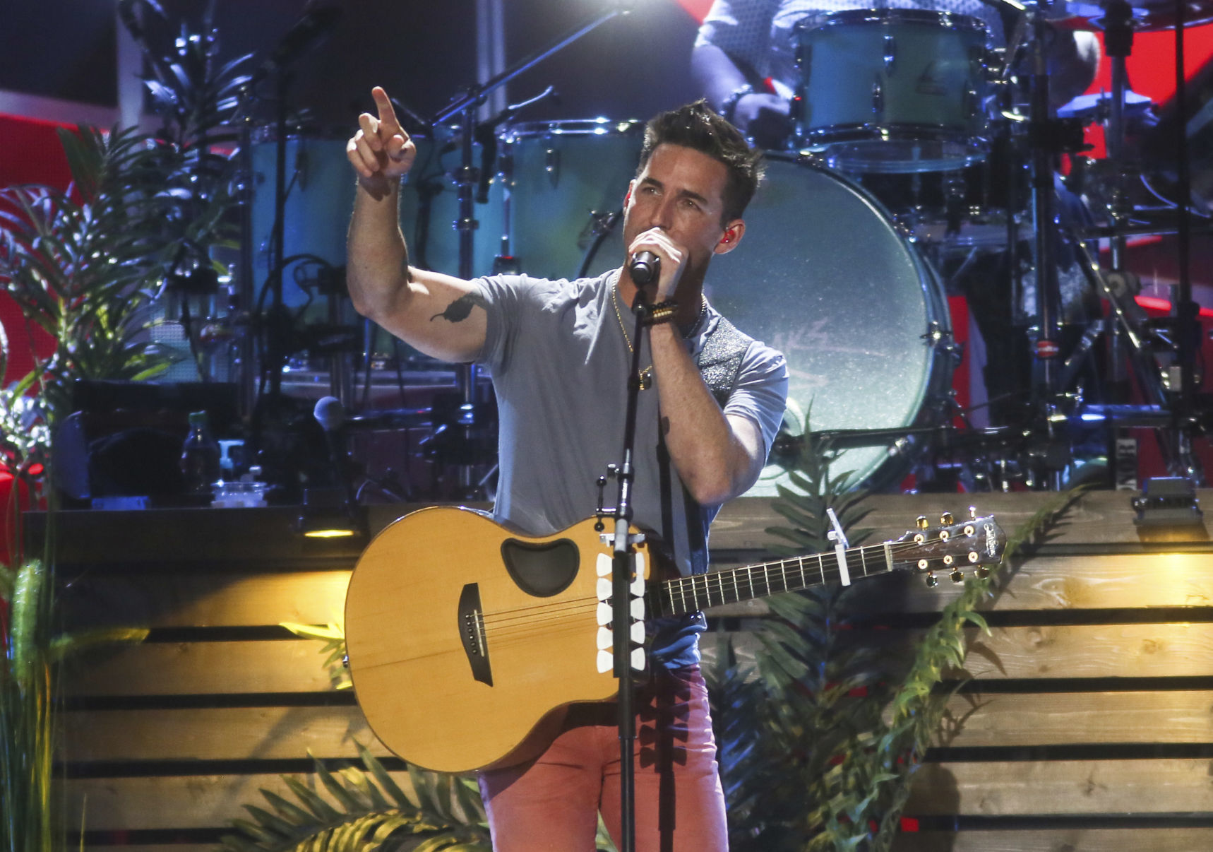 2017 iHeartCountry Festival- Show